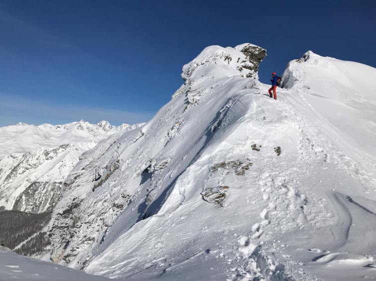 52602913_2028753823845399_7365420174456913920_n